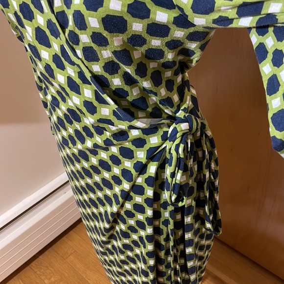 Banana Republic Womens XL Wrap Dress Lime Green Navy White Geometric Pattern - Picture 3 of 9